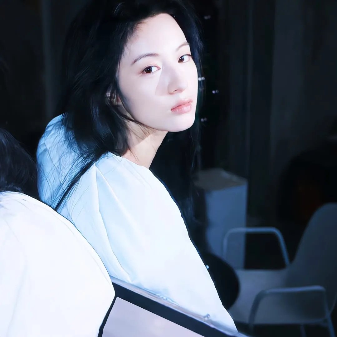 莱斯莉·琼斯：时间机器