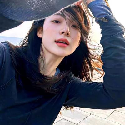 这个少侠有点冷